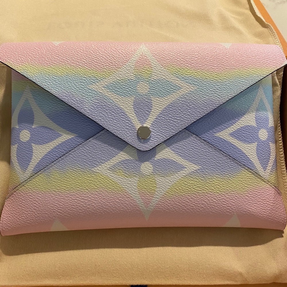 Louis Vuitton Escale Summer 2020 Kirigami Pochette